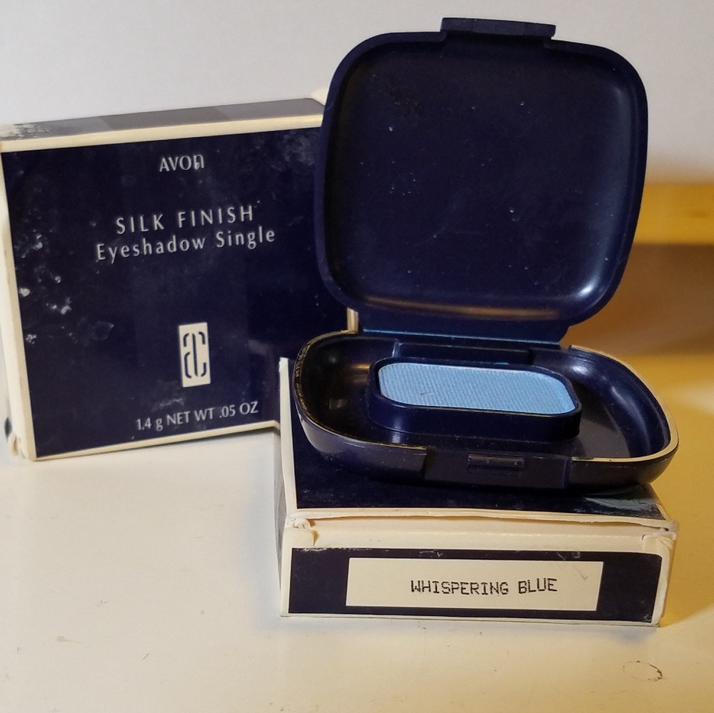 Avon Silk Finish Eyeshadow Single